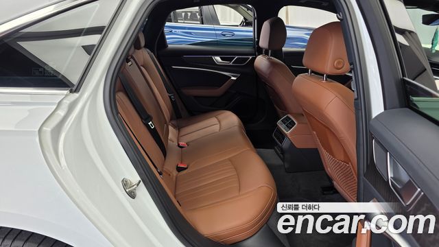 Audi A6 2023 — photo 18