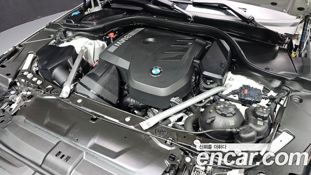 BMW 5-Series 2025 — photo 6