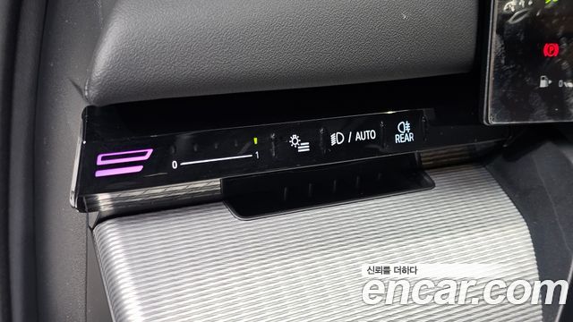 BMW 5-Series 2025 — photo 26