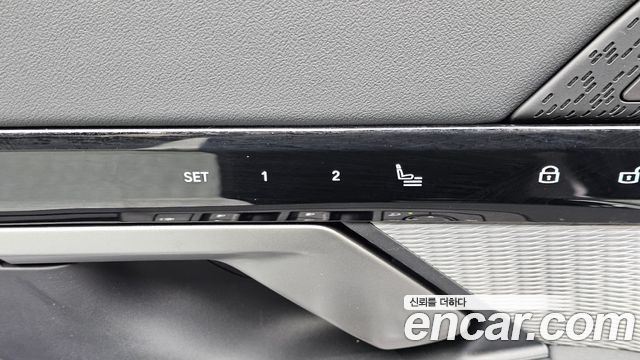 BMW 5-Series 2025 — photo 31