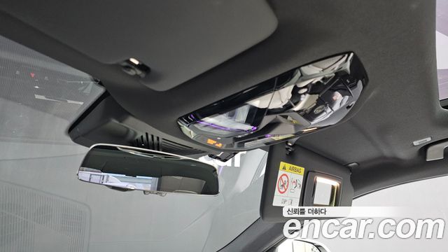 BMW 5-Series 2025 — photo 32