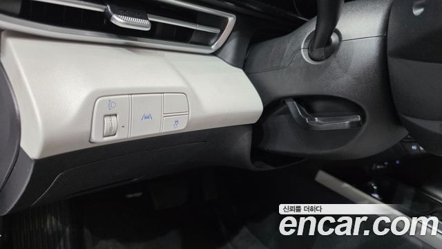 Hyundai AVANTE 2021 — photo 14