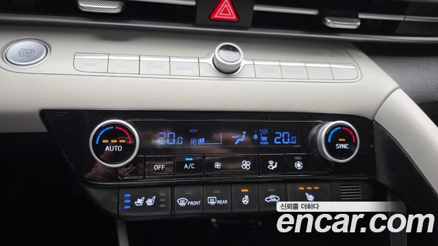 Hyundai AVANTE 2021 — photo 17