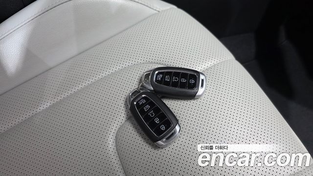 Hyundai AVANTE 2021 — photo 20