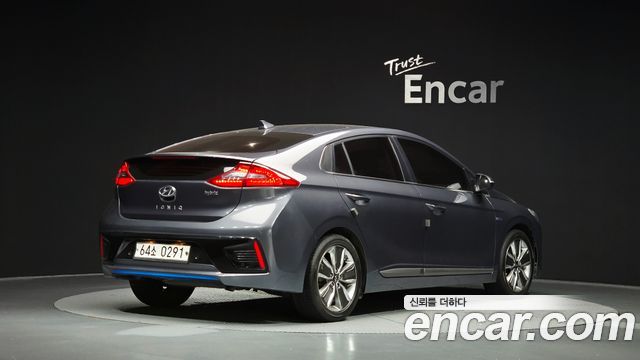Hyundai Ioniq 2016 — photo 2
