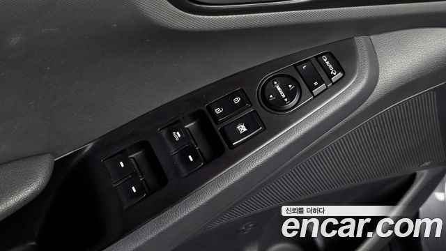 Hyundai Ioniq 2016 — photo 15