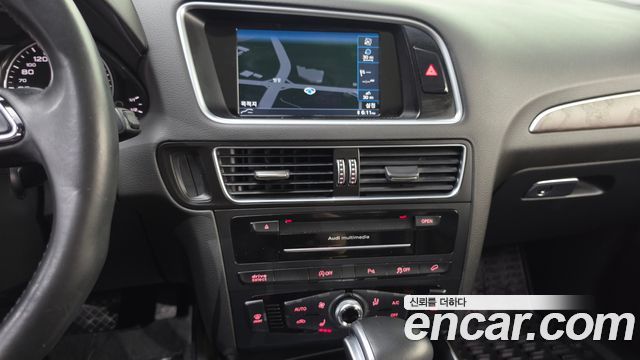 Audi Q5 2016 — photo 20