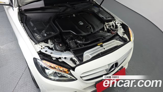 Mercedes-Benz C-Class 2018 — photo 6