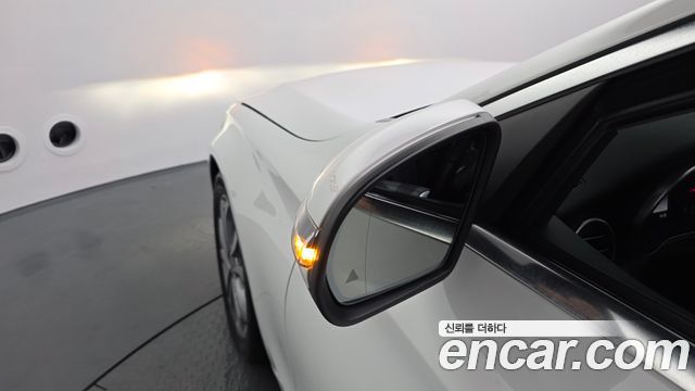 Mercedes-Benz C-Class 2018 — photo 27