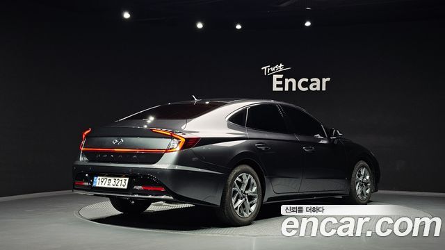 Hyundai Sonata 2023 — photo 2