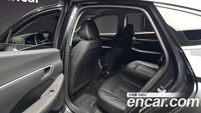 Hyundai Sonata 2023 — photo 18
