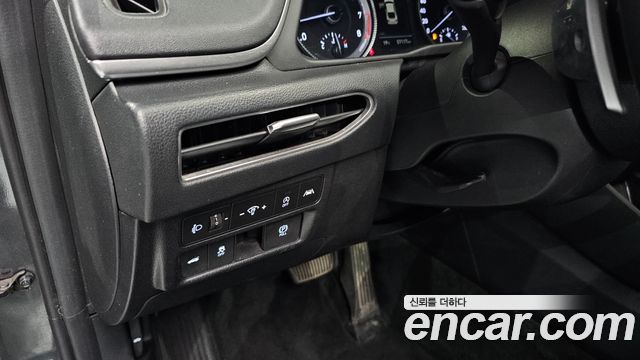Hyundai Sonata 2023 — photo 31
