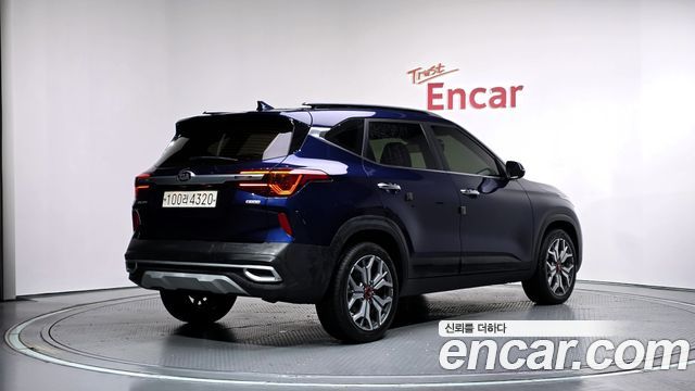 Kia Seltos 2020 — photo 2