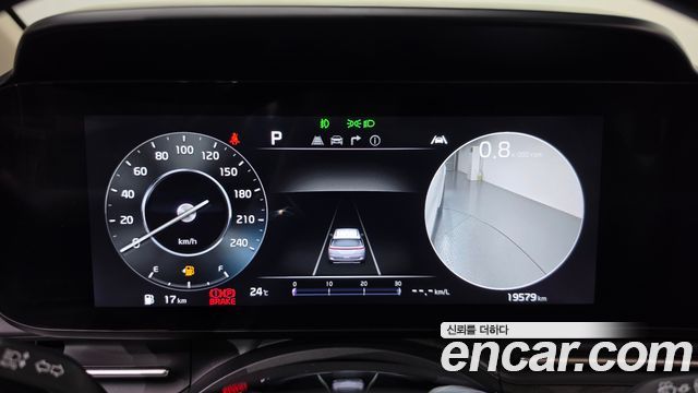 Kia Canival 2023 — photo 11