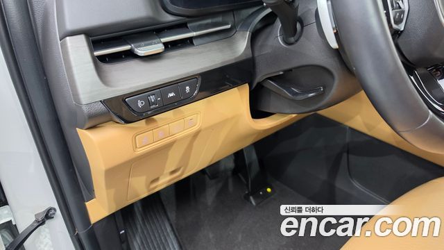 Kia Canival 2023 — photo 23