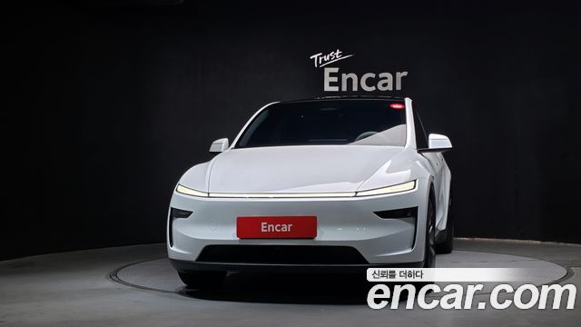 Tesla Model Y 2025 — photo 3