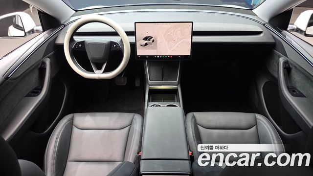 Tesla Model Y 2025 — photo 10