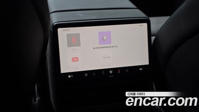 Tesla Model Y 2025 — photo 29