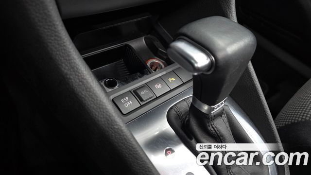 Volkswagen Golf 2010 — photo 16