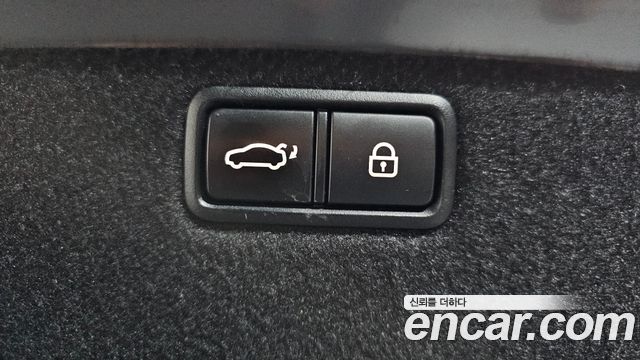 Genesis G80 2018 — photo 22