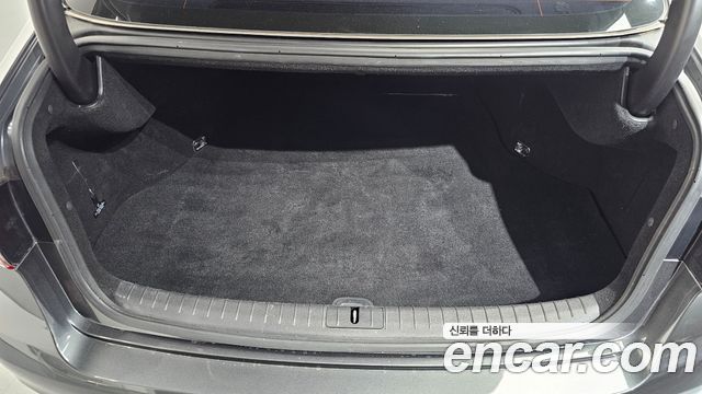 Genesis G80 2018 — photo 23