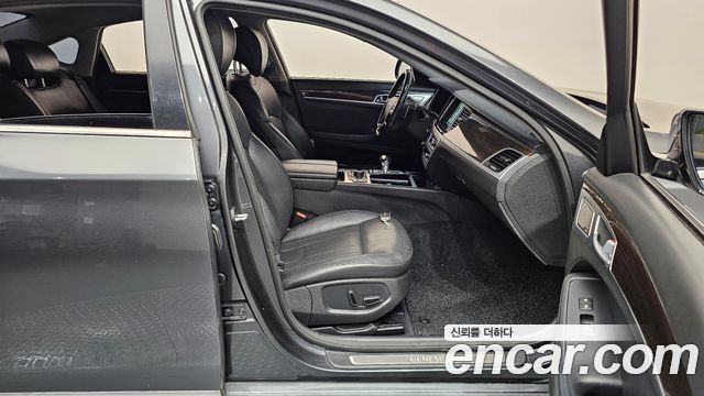 Genesis G80 2018 — photo 16