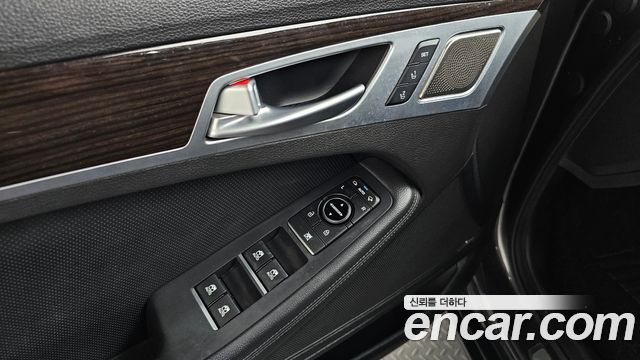 Genesis G80 2018 — photo 28