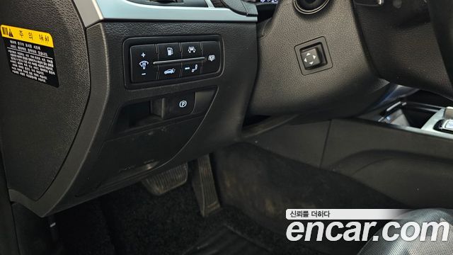 Genesis G80 2018 — photo 31