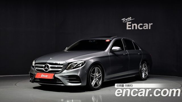 Mercedes-Benz E-Class 2019 — photo 1