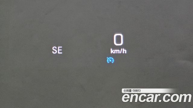 Mercedes-Benz E-Class 2019 — photo 17