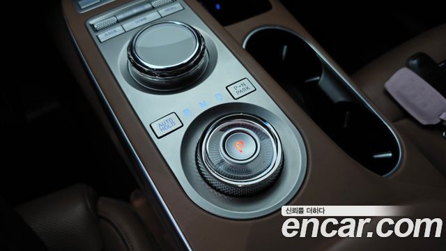 Genesis GV70 2023 — photo 9