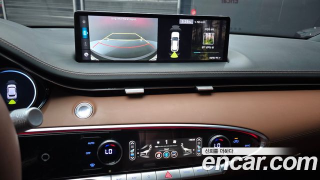 Genesis GV70 2023 — photo 16