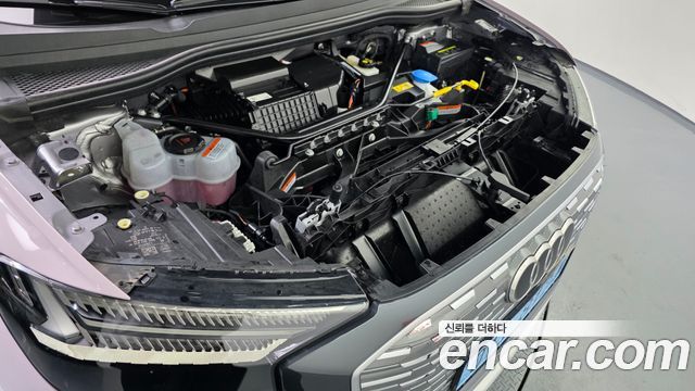 Audi Q4 e-tron 2025 — photo 6