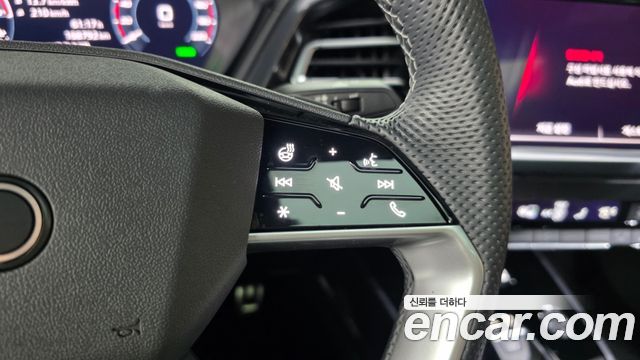 Audi Q4 e-tron 2025 — photo 33