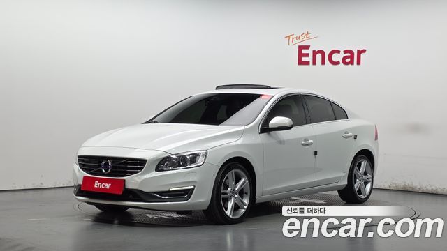 Volvo S60 2017 — photo 1