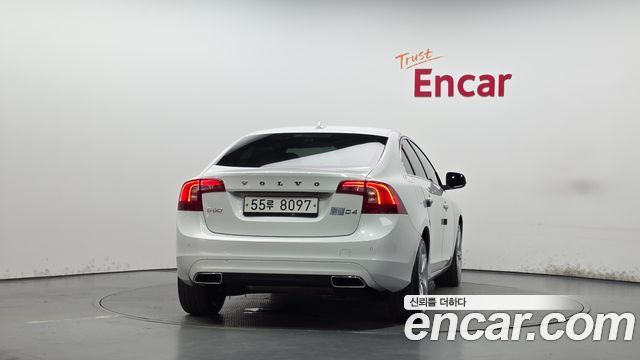 Volvo S60 2017 — photo 4