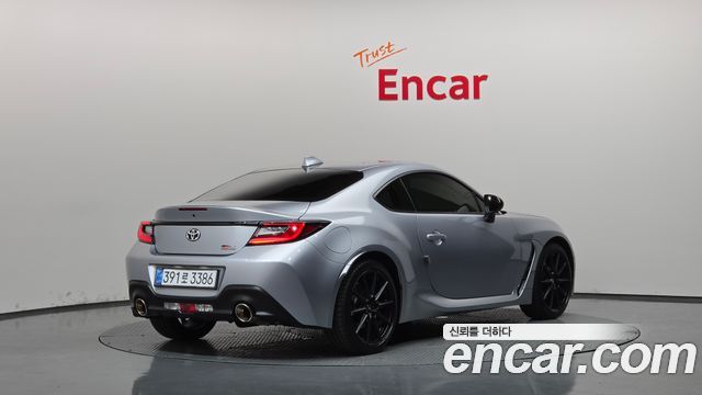 Toyota 86 2024 — photo 2