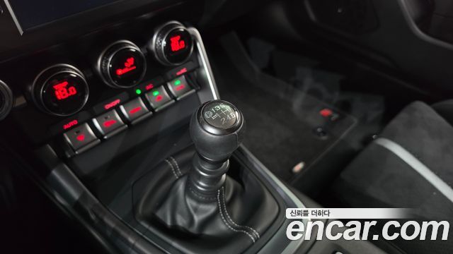 Toyota 86 2024 — photo 12