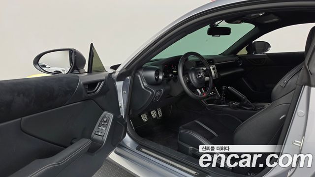 Toyota 86 2024 — photo 13