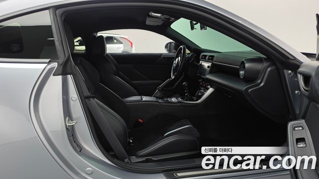 Toyota 86 2024 — photo 16
