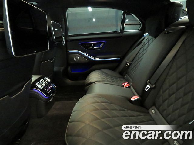 Mercedes-Benz S-Class 2024 — photo 6