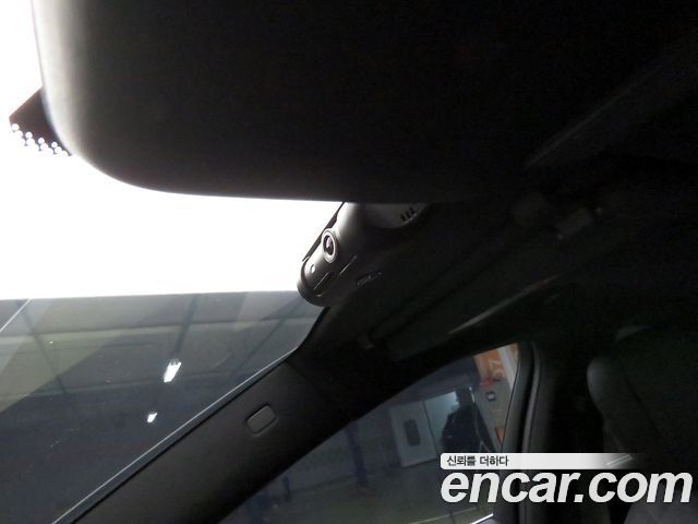 Mercedes-Benz S-Class 2024 — photo 12