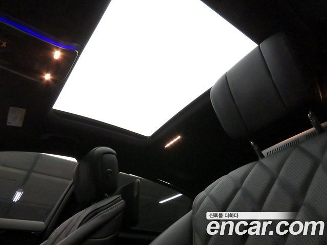 Mercedes-Benz S-Class 2024 — photo 16