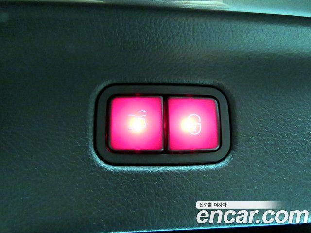 Mercedes-Benz S-Class 2024 — photo 18
