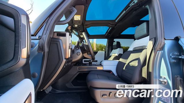 GMC Hummer EV 2024 — photo 10