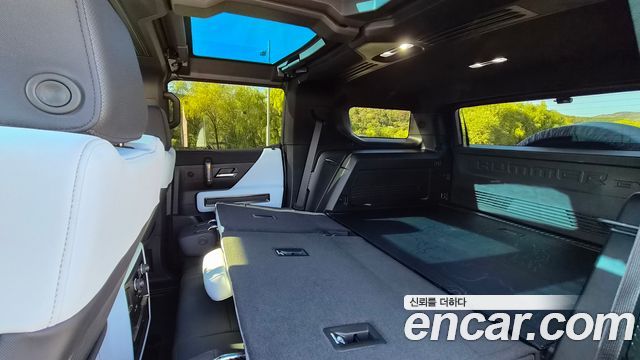 GMC Hummer EV 2024 — photo 12