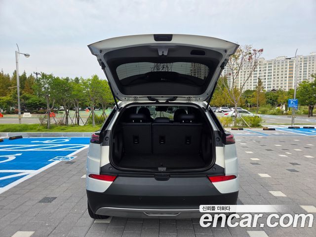 Chevrolet Korea 볼트 EUV 2023 — photo 8