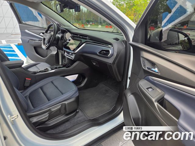 Chevrolet Korea 볼트 EUV 2023 — photo 10