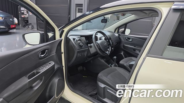 Renault Korea QM3 2015 — photo 13