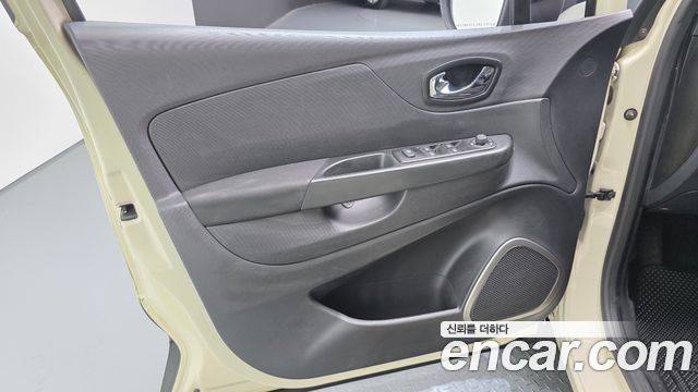 Renault Korea QM3 2015 — photo 14